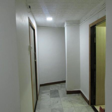 Oyo 1458 Hotel Prince Palace Мумбаи Экстерьер фото
